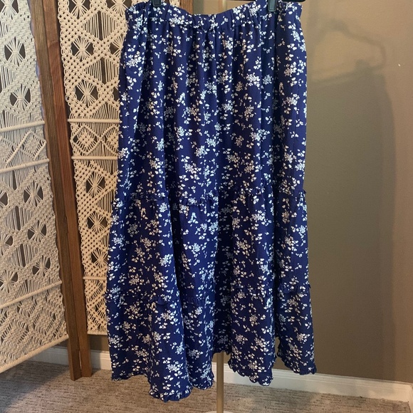 Lane Bryant Tiered Blue Floral Maxi Skirt 18/20 New with Tags - Picture 2 of 9